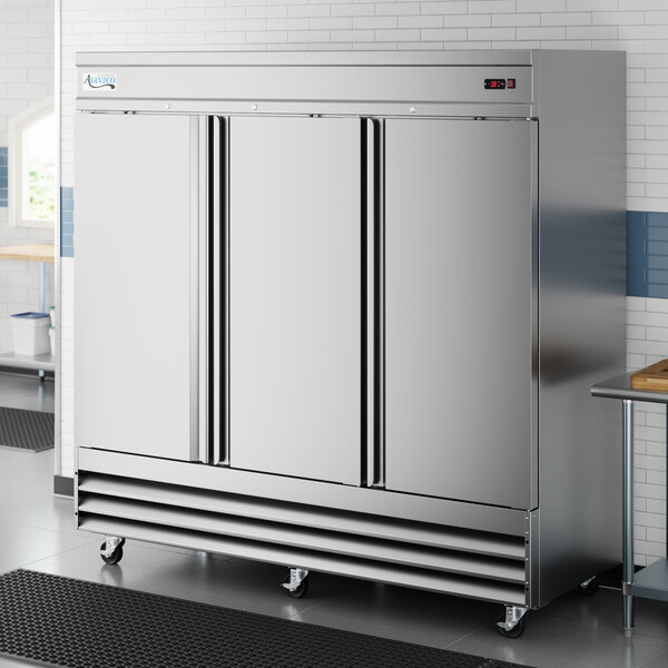 Avantco SS-3F-HC 81 5/16" Stainless Steel Solid Door Reach-In Freezer  - Image 4